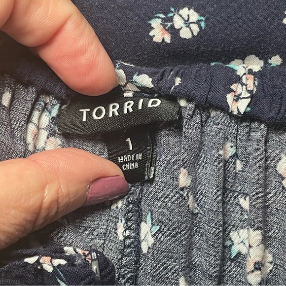 Torrid Floral Dress Size 1 Blue Flower Summer Adjustable Straps Easter Cottage - Picture 7 of 13